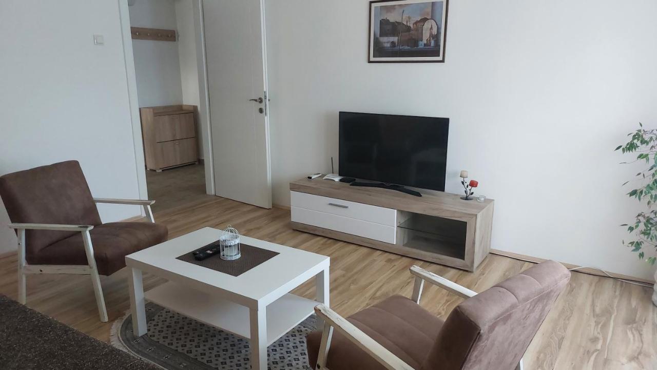 Apartman Centar Сремска-Митровица Экстерьер фото