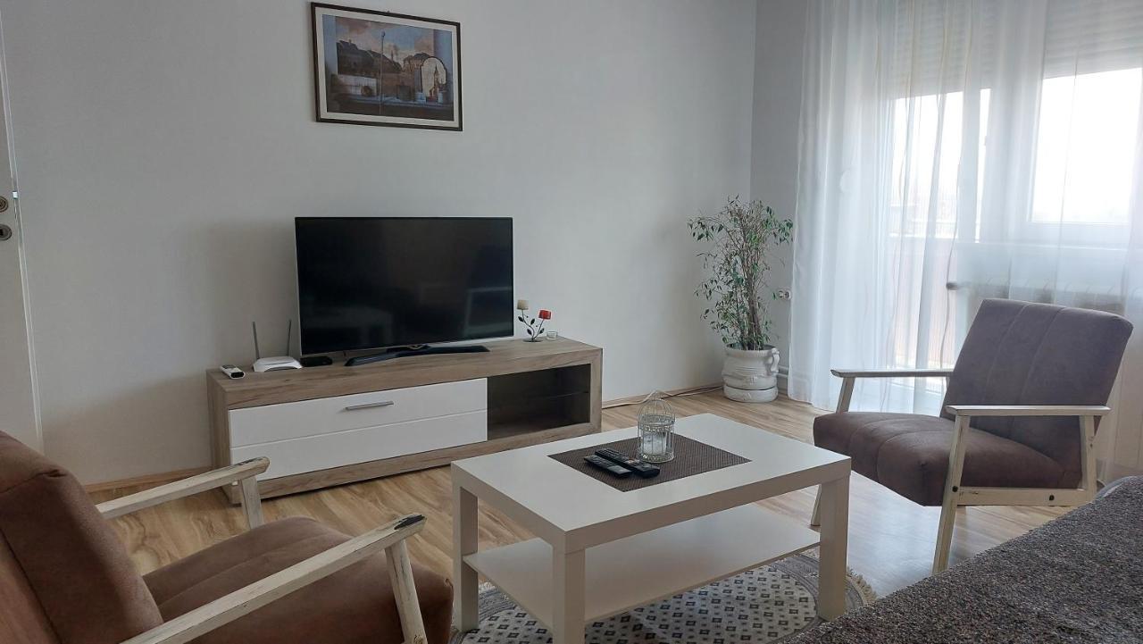 Apartman Centar Сремска-Митровица Экстерьер фото